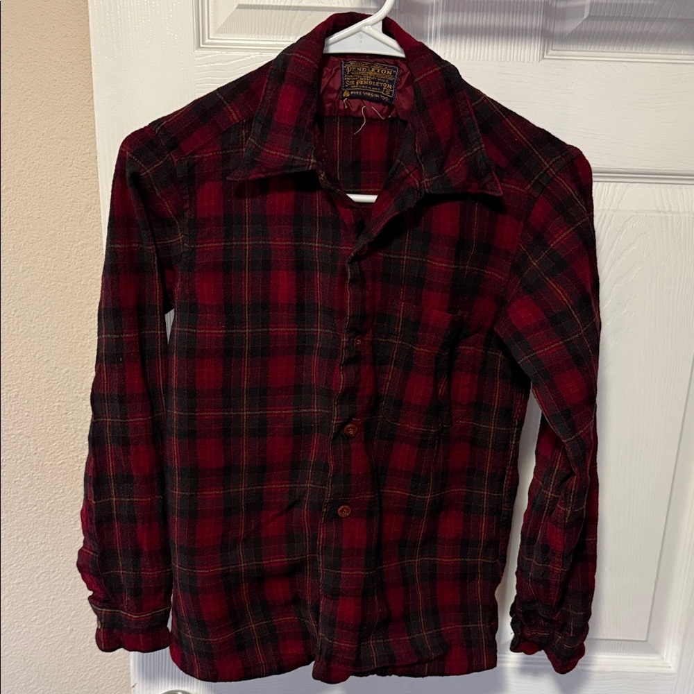 Pendleton Blue and Red Wool Label